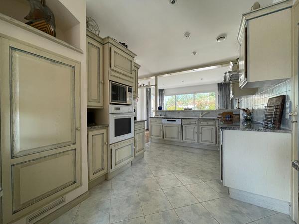 Maison familiale 147 m² avec piscine - Proche mer, environnement calme