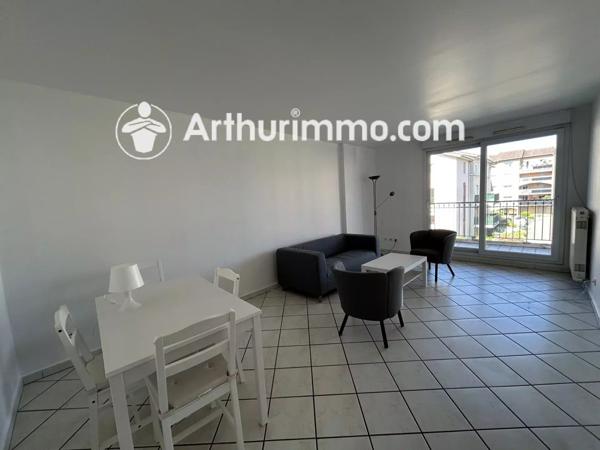 Vente Appartement 3 pièces 66 m2 à Décines-Charpieu