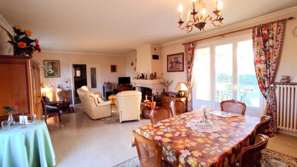 Maison 8 pièces à vendre Châtellerault - 86100 / Réf: 11996
