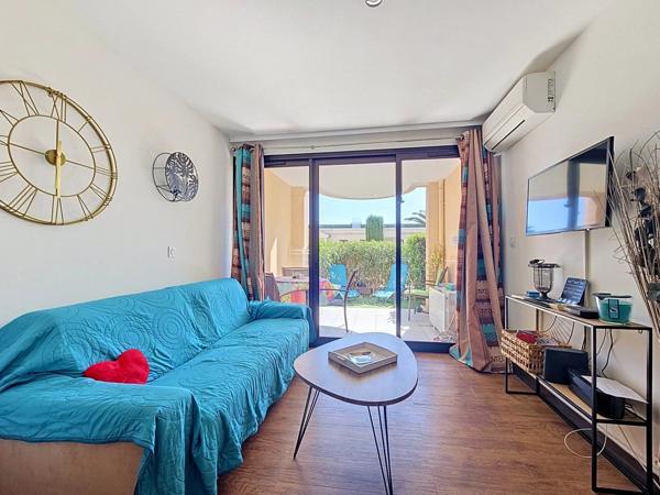 Vente                                                      Appartement
                        
                     2 pièces                      27 m2                     à Cannes