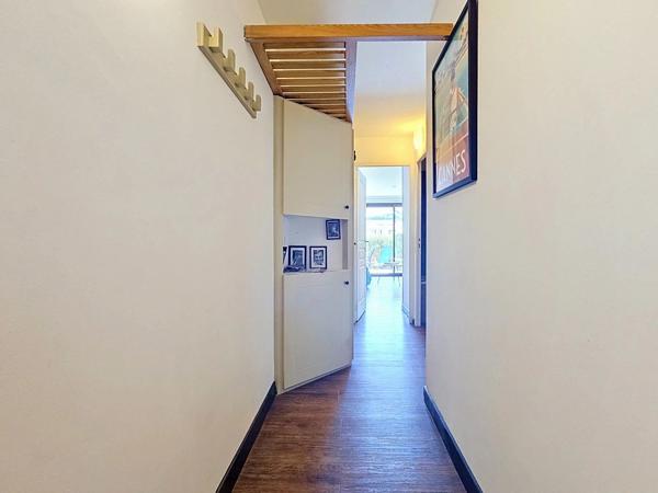 Vente                                                      Appartement
                        
                     2 pièces                      27 m2                     à Cannes