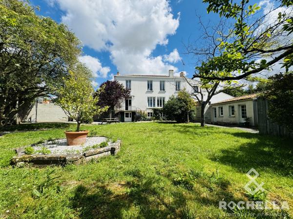 Ensemble immobilier de 365m²