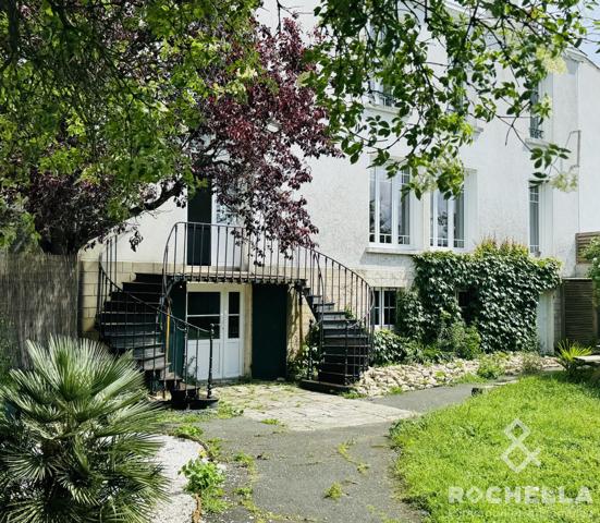 Ensemble immobilier de 365m²