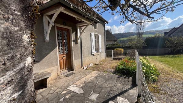 Charmante maison avec dépendances idéale bricoleur