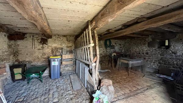 Charmante maison avec dépendances idéale bricoleur