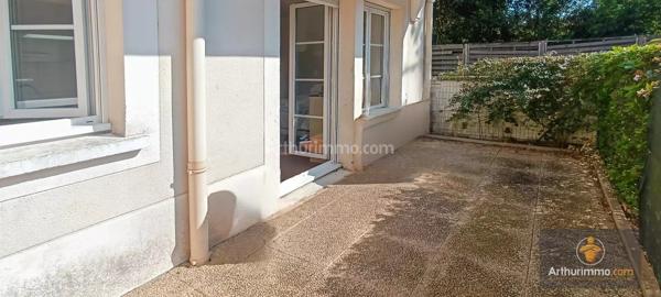Vente                                                      Appartement
                        
                     1 pièces                      27 m2                     à Le Plessis-Pâté
