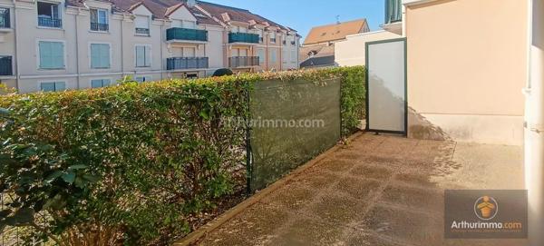 Vente                                                      Appartement
                        
                     1 pièces                      27 m2                     à Le Plessis-Pâté