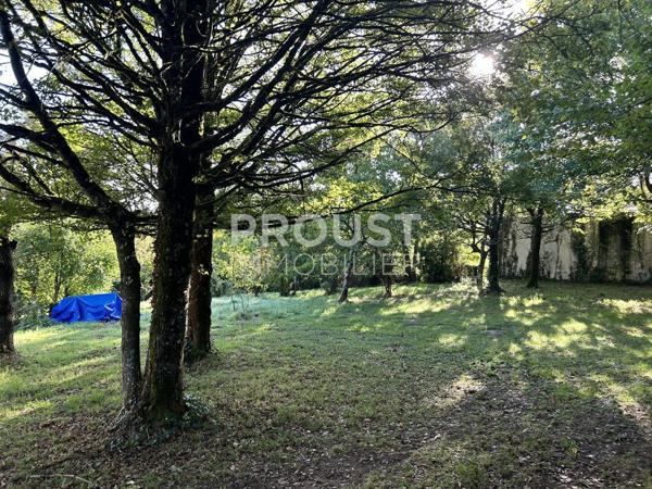 Secteur Saint Liguaire Terrain constructible de 1440 m²