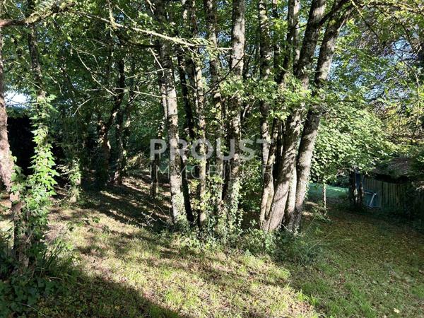 Secteur Saint Liguaire Terrain constructible de 1440 m²