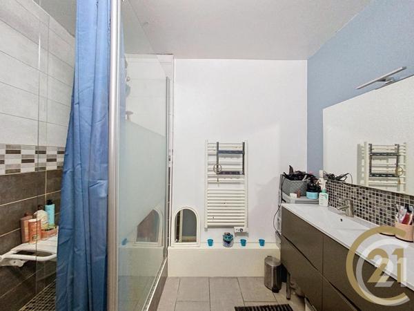 Appartement F5 à vendre  5 pièces - 92,63 m2 MONTBELIARD - 25