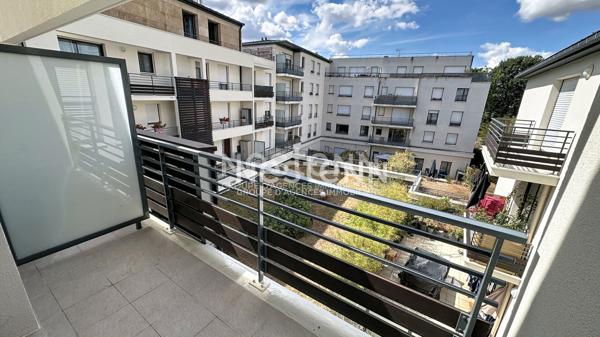 A louer : Appartement  3 pièces meublé de  63 m² avec balcon et parking s/sol