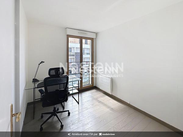 A louer : Appartement  3 pièces meublé de  63 m² avec balcon et parking s/sol