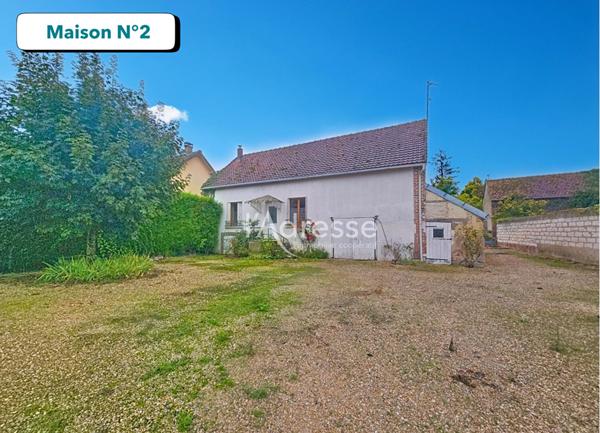 Propriété de charme à Courceroy - Deux maisons + dépendances sur 5 000 m²