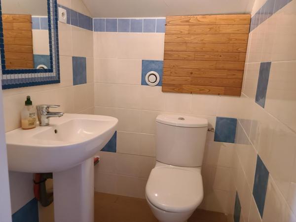 Maison de charme, rénovée, au calme.