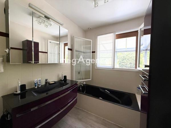 Maison à PERDREAUVILLE, 78200 - 6 pièces 141m²