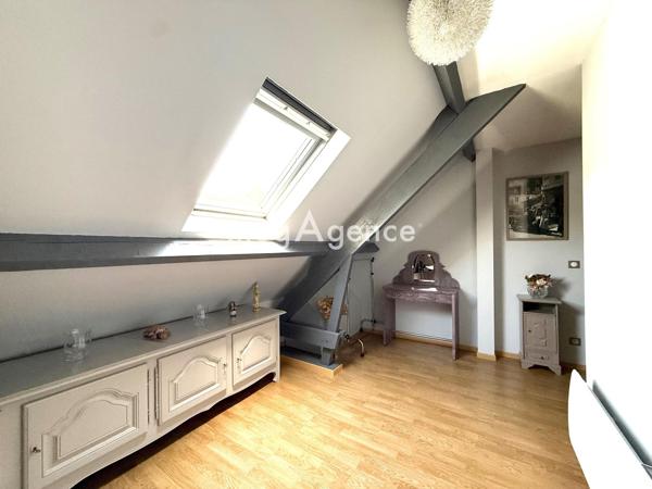 Maison à PERDREAUVILLE, 78200 - 6 pièces 141m²