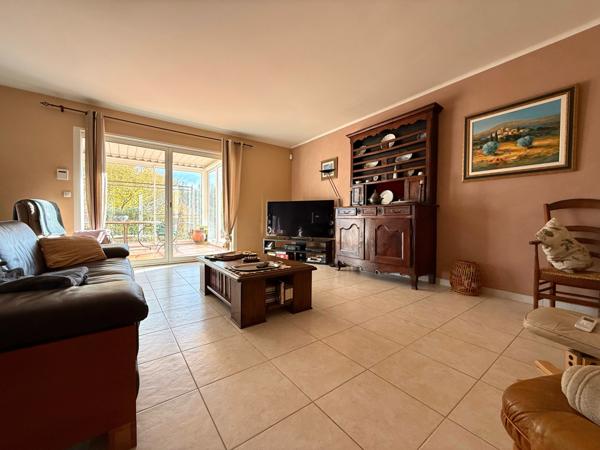 Lodève (34700) EXCLUSIVITÉ – LODÈVE – VILLA CONTEMPORAINE PLEIN SUD 154,28 m² + PISCINE + TERRAIN CLOS ET ARBORÉ 9 400 m² CON