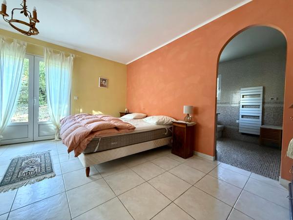 Lodève (34700) EXCLUSIVITÉ – LODÈVE – VILLA CONTEMPORAINE PLEIN SUD 154,28 m² + PISCINE + TERRAIN CLOS ET ARBORÉ 9 400 m² CON