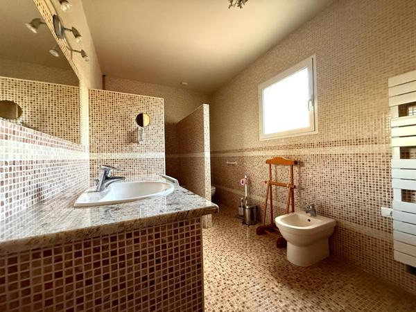 Lodève (34700) EXCLUSIVITÉ – LODÈVE – VILLA CONTEMPORAINE PLEIN SUD 154,28 m² + PISCINE + TERRAIN CLOS ET ARBORÉ 9 400 m² CON