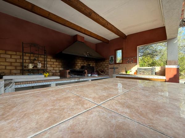 Lodève (34700) EXCLUSIVITÉ – LODÈVE – VILLA CONTEMPORAINE PLEIN SUD 154,28 m² + PISCINE + TERRAIN CLOS ET ARBORÉ 9 400 m² CON