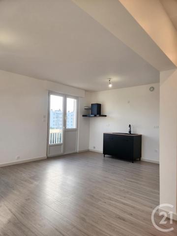 Appartement F4 à vendre  4 pièces - 84,60 m2 ST FONS - 69