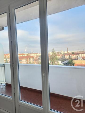 Appartement F4 à vendre  4 pièces - 84,60 m2 ST FONS - 69