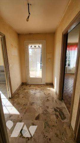 Dans un quartier résidentiel, pavillon sur 1420 m²