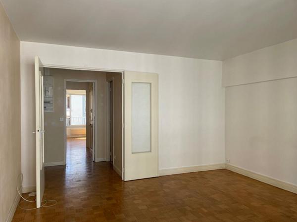Appartement Paris 2 pièce(s) 49.32 m2