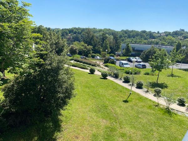 Vente appartement Floirac : 152 000 € - AJP Immobilier Le Bouscat