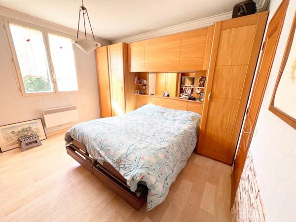 À vendre Villa d’Exception à Reillanne (04110) – 120 m², 5 Pièces, 4 Chambres, Piscine 10x5, Terrain Clos 9 000 m², Calme Absolu en Provence