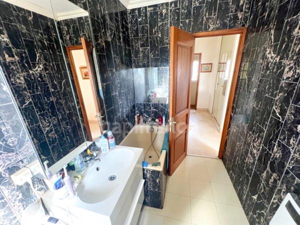 À vendre Villa d’Exception à Reillanne (04110) – 120 m², 5 Pièces, 4 Chambres, Piscine 10x5, Terrain Clos 9 000 m², Calme Absolu en Provence