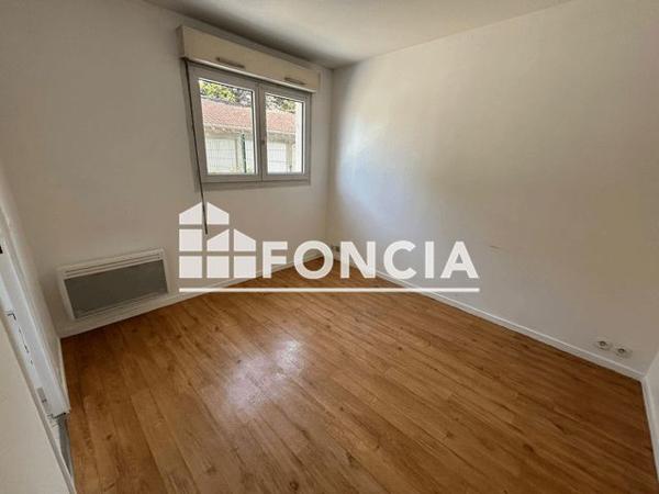 Location Studio 17.6 m² - 15 AV ARMAND DE LA ROCHETTE Melun 77000