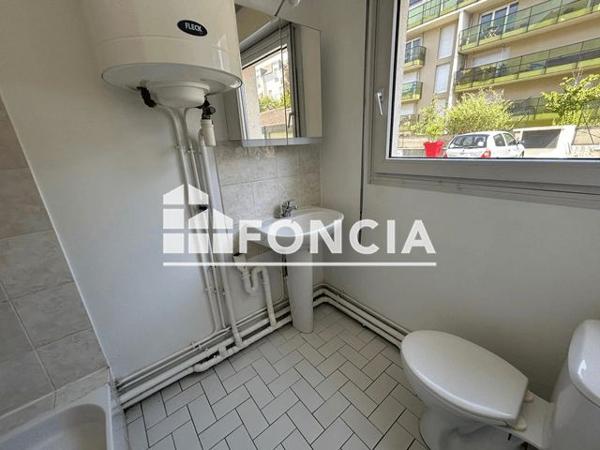 Location Studio 17.6 m² - 15 AV ARMAND DE LA ROCHETTE Melun 77000