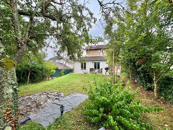 Maison Verrieres Le Buisson 8 pièce(s) 180.60 m2