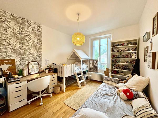 Maison Verrieres Le Buisson 8 pièce(s) 180.60 m2