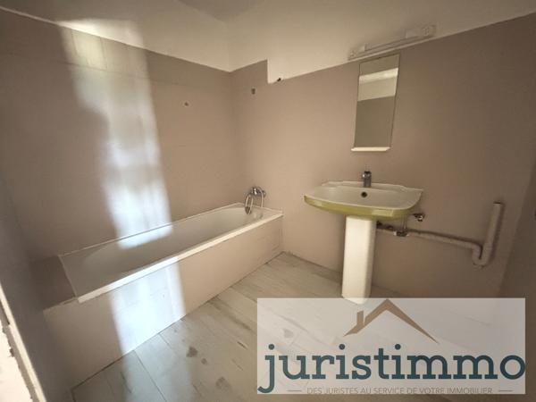 Lapalud (84840) Maison de 107m² habitables sur une parcelle de 167m² à Lapalud