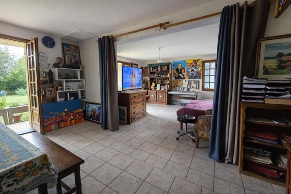 Villa familiale de 140m² avec grand terrain et dépendances