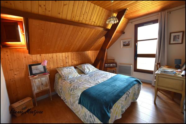 MAISON à Cazals, 125 m² habitables, 3 chambres, garage, jardins