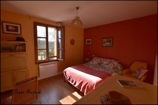 MAISON à Cazals, 125 m² habitables, 3 chambres, garage, jardins