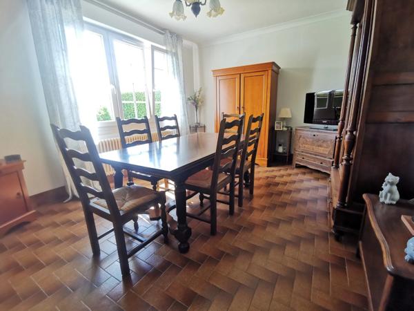 Maison familiale au calme – Un potentiel rare à révéler à Rosporden
