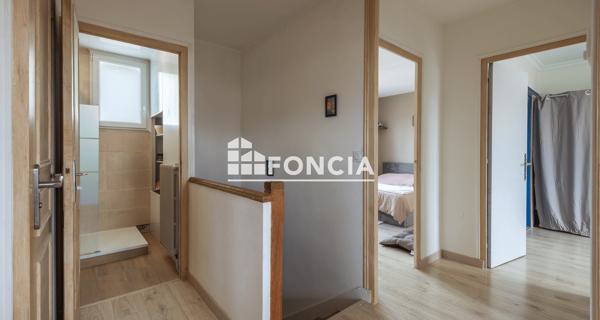 À vendre Maison 5 pièces 102 m² - Laval 53000