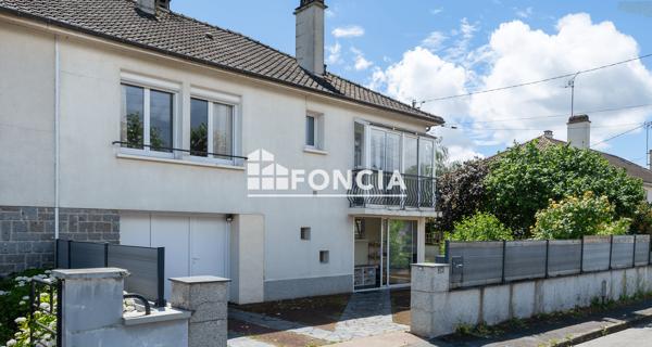 À vendre Maison 5 pièces 102 m² - Laval 53000