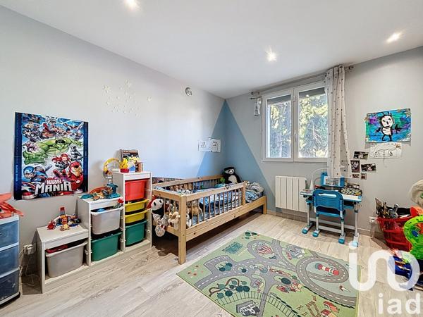 Maison à vendre 4 pièces 95 m² Saint-Mitre-les-Remparts