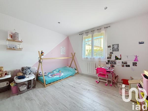 Maison à vendre 4 pièces 95 m² Saint-Mitre-les-Remparts