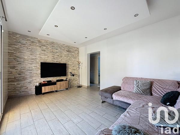 Maison à vendre 4 pièces 95 m² Saint-Mitre-les-Remparts