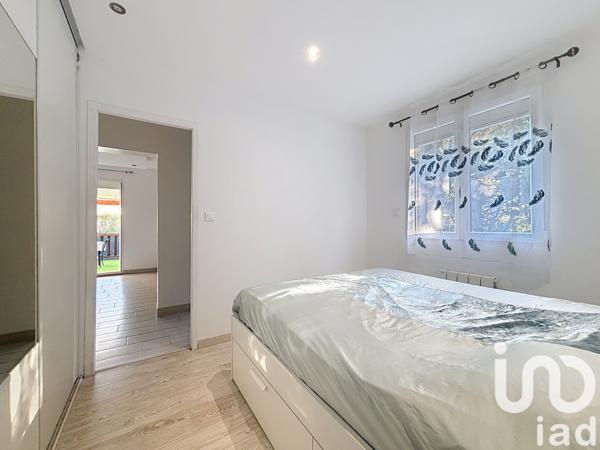 Maison à vendre 4 pièces 95 m² Saint-Mitre-les-Remparts