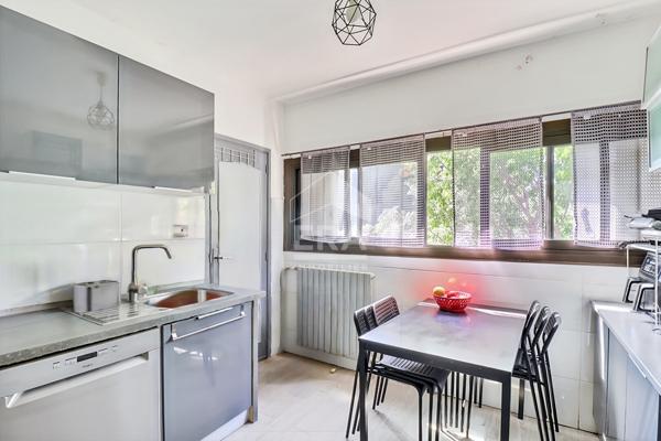 A vendre appartement type 5 de 90m2 à Marseille 13015