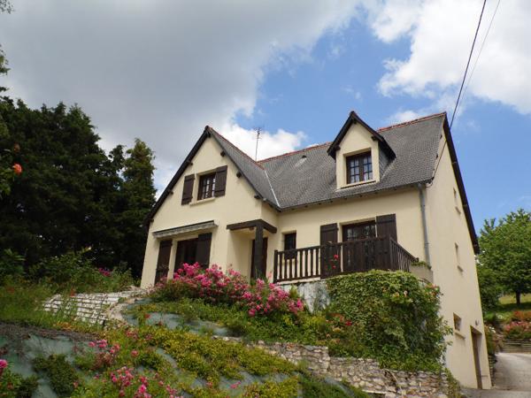 MAISON LOCHES, proche centre ville