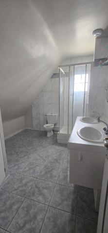 MAISON LOCHES, proche centre ville