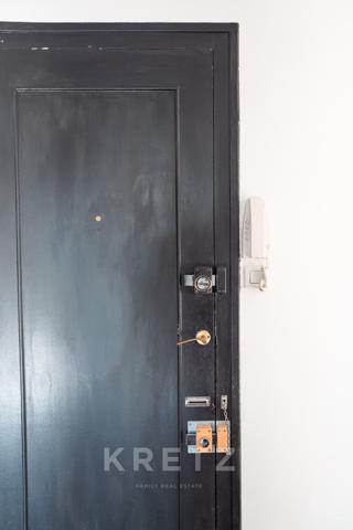 Élégant 3 pièces traversant avec parquet chêne massif – Adresse d’exception